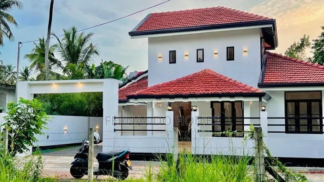 All Good Well Built Luxury Single Story House Sale In Negombo