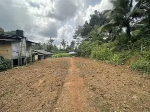 ( Ys-1122) Valuable Residential Bare Land Sale in Homagama