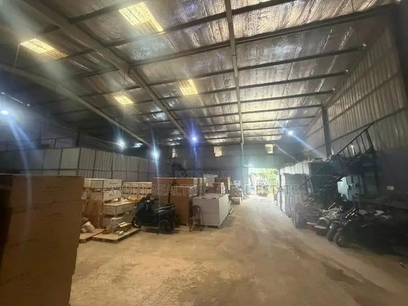 5000 Sqft Warehouse with 2 Loading Bays for Rent – Wellampitiya
