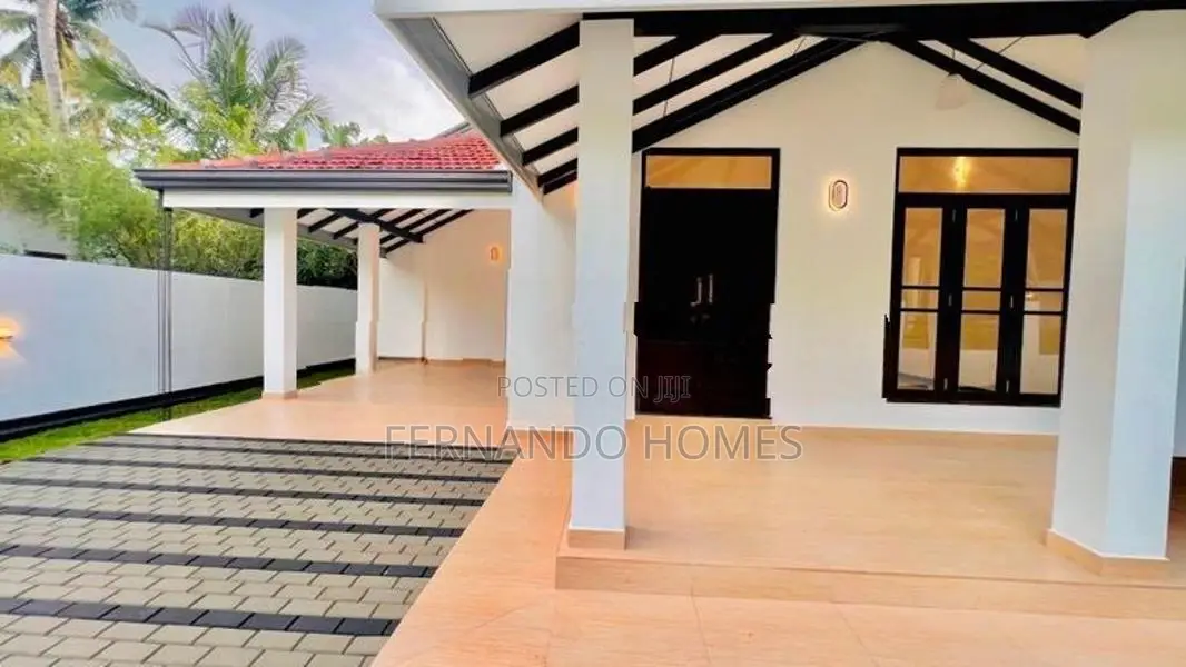 All Good Well Built Luxury Single Story House Sale In Negombo