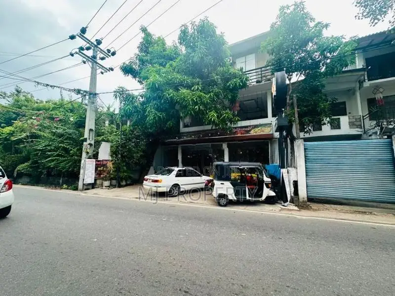 (YC-1163) Valuable Commercial Restaurant Space Rent in Nugegoda