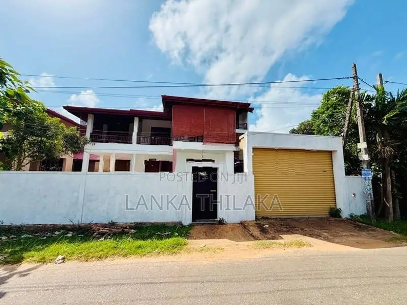 Luxury House for Rent with Furniture Wadduwa