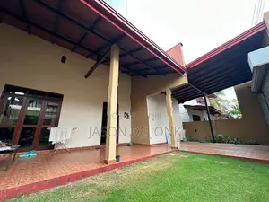 11 Perch House for SALE in Malabe (H26040)