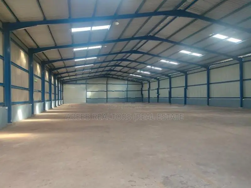 23,500+ SQFT Warehouse + 10,000 Yard for Rent – Uswatekeiyawa