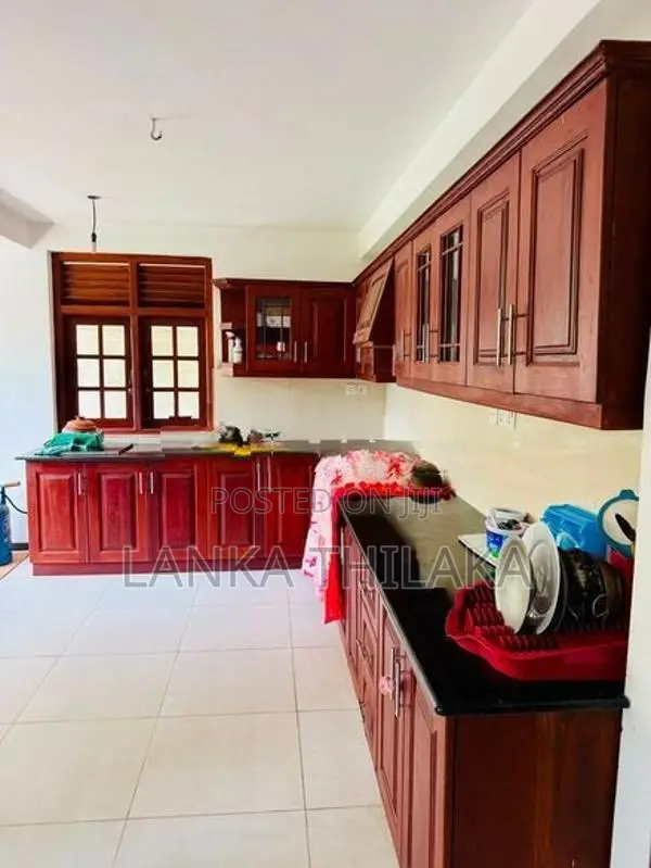 Luxury House for Rent with Furniture Wadduwa