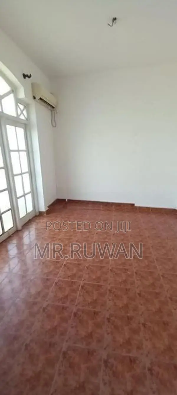 6 Bedroom House for Rent in Colombo 4
