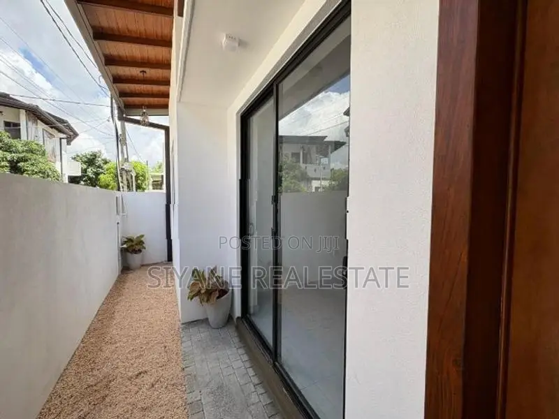 Brand New House for Sale in Athurugiriya