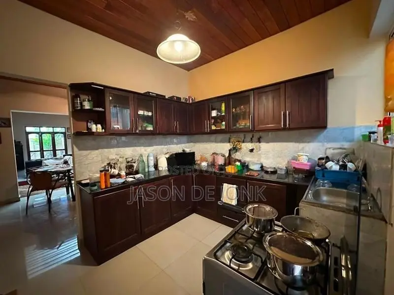 11 Perch House for SALE in Malabe (H26040)