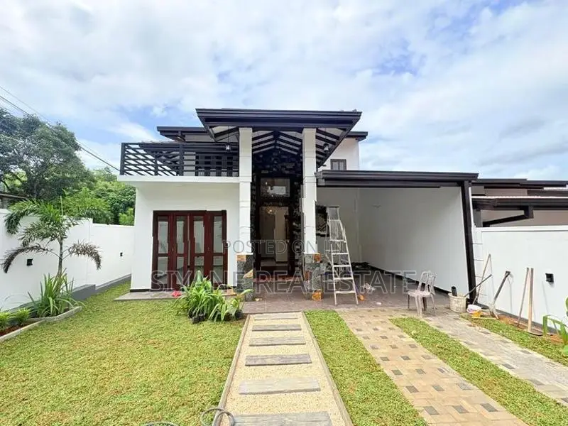 Brand New Luxury House for Sale in Athurugiriya
