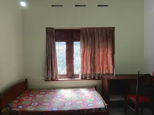 Rooms for Rent Girls in Delkanda