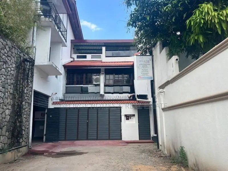 5 Bedroom House for Rent at Rosmead Place, Colombo 7