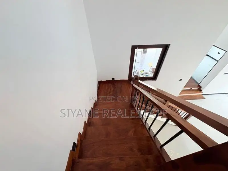 Brand New Luxury House for Sale in Athurugiriya