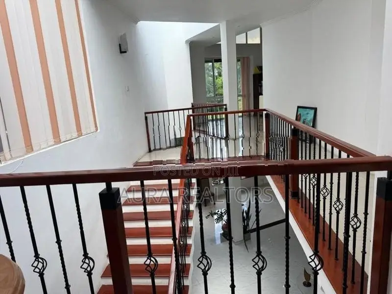 House for Sale in Thalawatagoda (p-170)