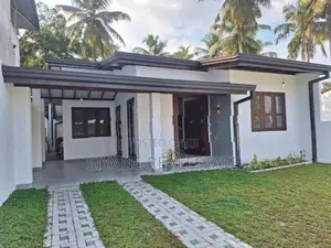 Brand New House for Sale in Athurugiriya