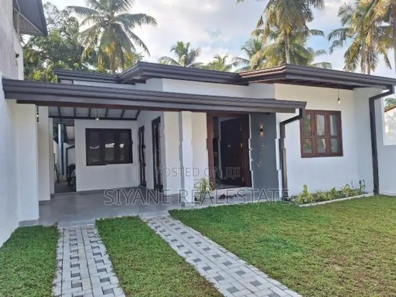 Brand New House for Sale in Athurugiriya