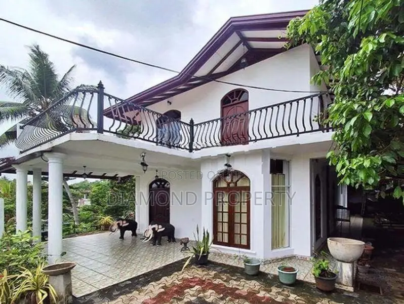 Two Storied House for Sale in Kadawatha