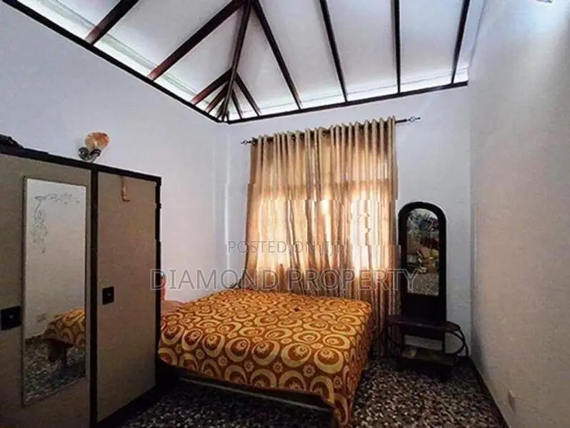Two Storied House for Sale in Kadawatha