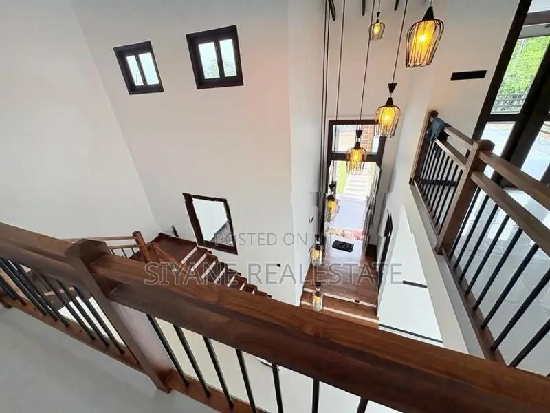 Brand New Luxury House for Sale in Athurugiriya