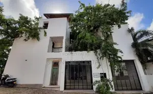 Luxury Tree House for Sale in Nugegoda
