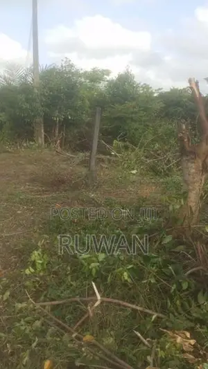 කළුතර, සේරුපිට - ඉඩම
