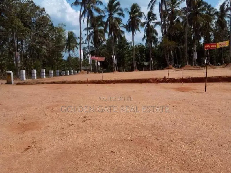 Kadawatha Land Sale