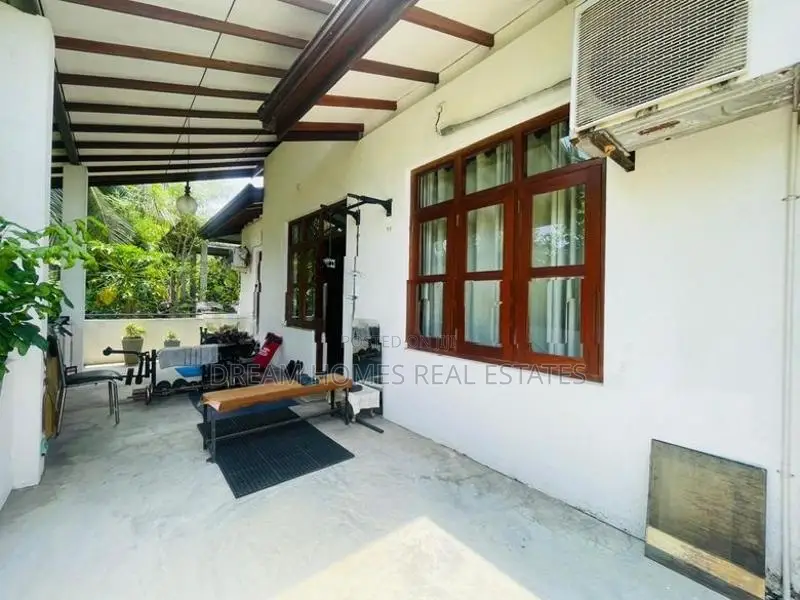 Spacious Family House for Sale in Kadawatha