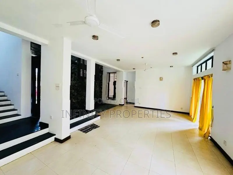 (AFA464) 2 Storey House for Sale At Pipe Road Koswatta Battaramulla