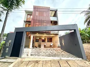 Luxury 4-Bedroom House for Sale – Thalawathugoda