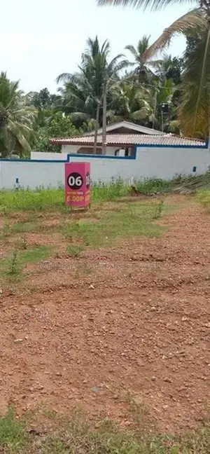 රාගම ප්‍රදේශයේ පර්චස් 6ක ඉඩමක් විකිණීමට