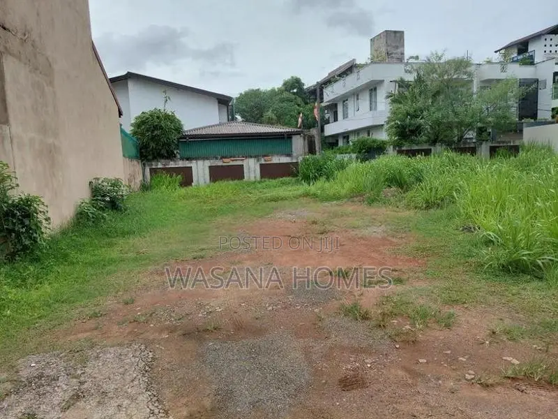 Gated Community Top Land for Sale Borelesgamuwa