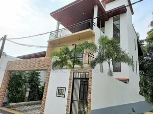 3 Storey Luxury House for Sale – Maharagama