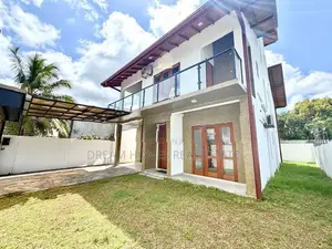 Luxury Two-Story Home for Sale – Kahathuduwa