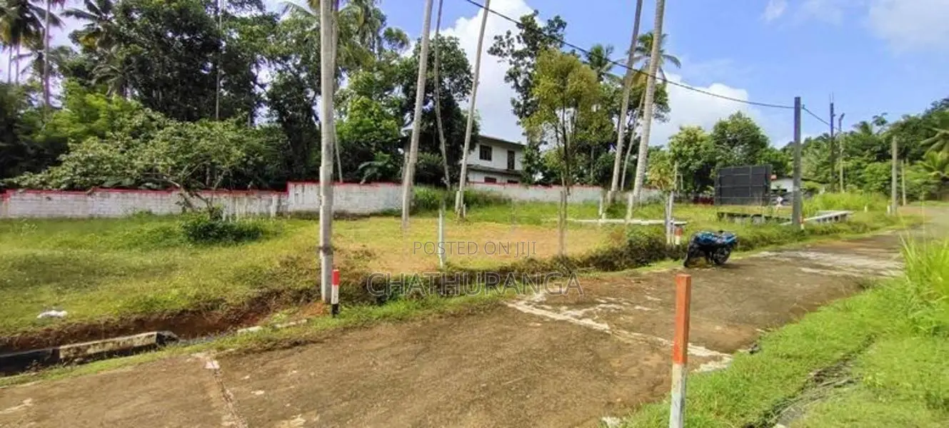 Residential Land Near Highway Entrance Kadawatha