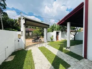New Luxury 2 Story House for Rent in Boralesgamuwa
