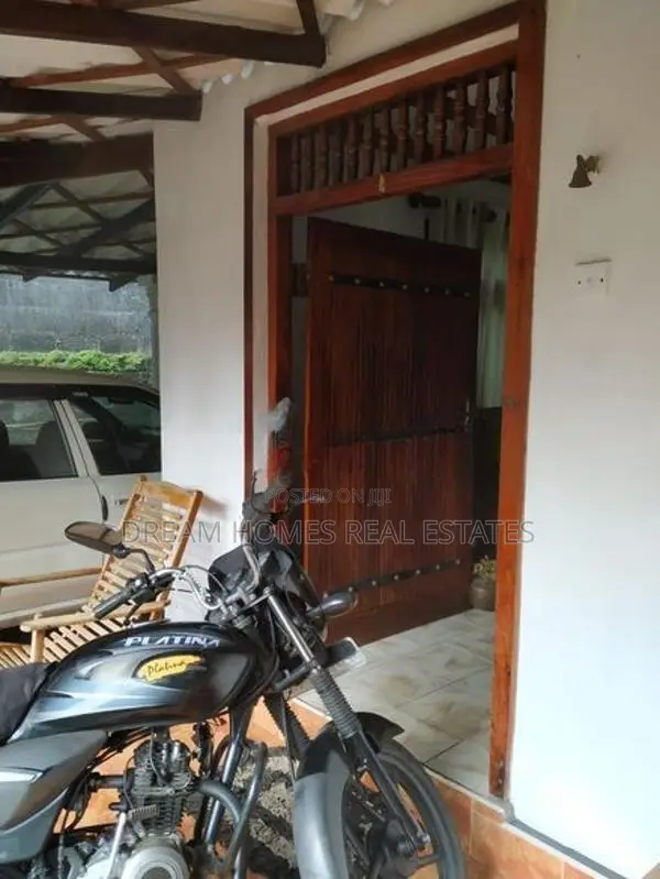 House for Sale – Kadawatha