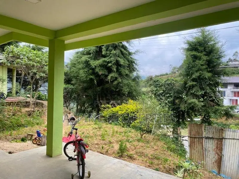 House for Sale 4-Bedroom – Nuwara Eliya
