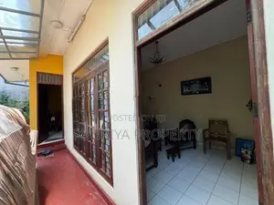 Near University House for Sale in Moratuwa Suwarapola