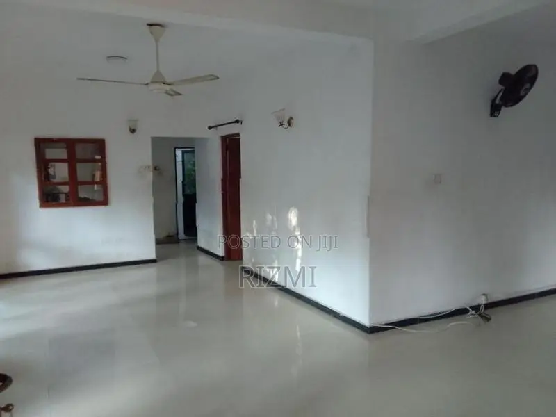 2BR ground floor house for rent in dehiwala kawdana attidia
