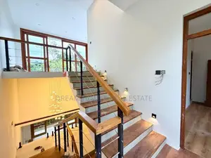 Luxury 4-Bedroom House for Sale – Thalawathugoda