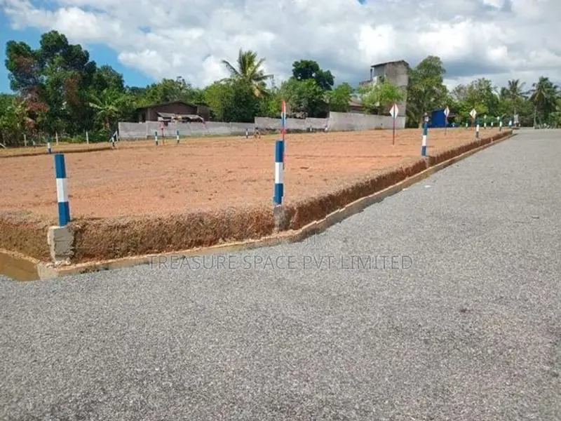Land for Sale at Homagama Diyagama Facing a Paddy Field