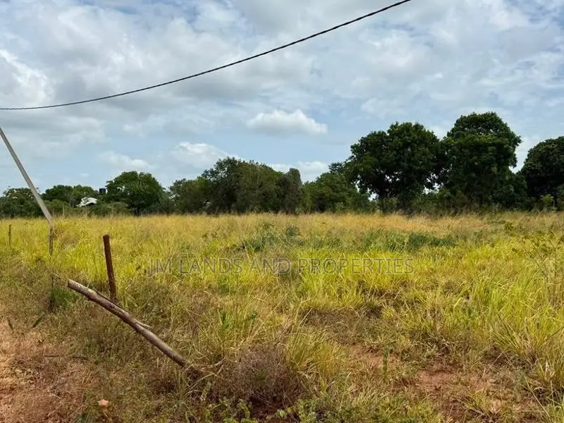 හබරණ – සෙවණගම ප්‍රදේශයෙන් අගනා ඉඩමක් විකිණීමට