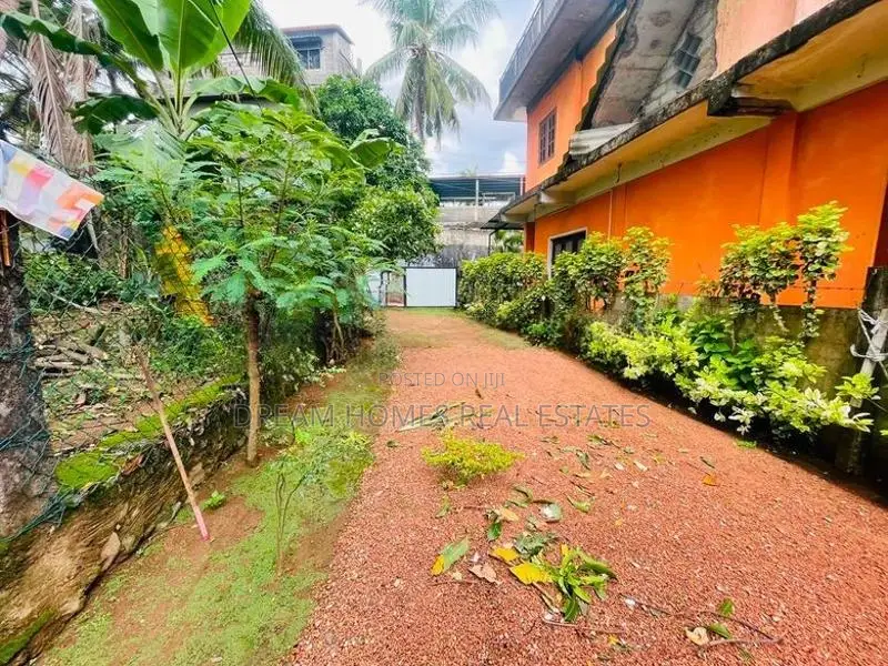Land for Sale – Kiribathgoda Makola Main Road