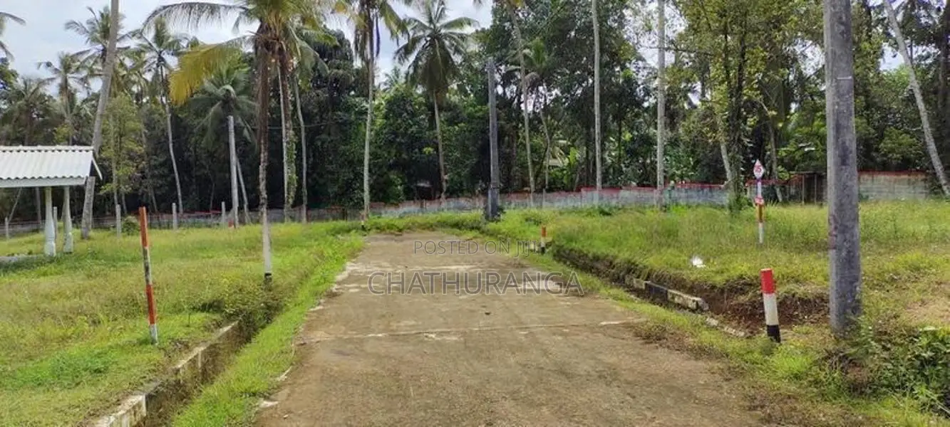 Residential Land Near Highway Entrance Kadawatha