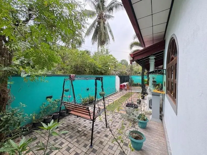 Single Story House for Sale in Ihala Bomiriya, Kaduwela - H 010