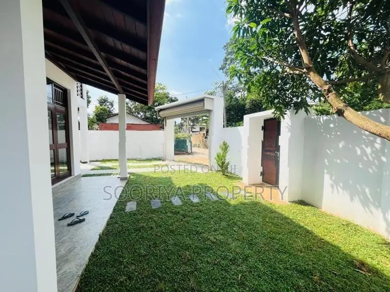 New Luxury 2 Story House for Rent in Boralesgamuwa