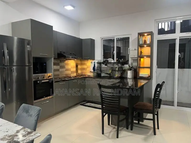 Fully Furnished 3bhk Apartment for Rent Colombo 05