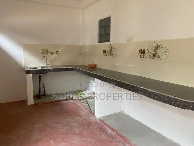 House for Sale 4-Bedroom – Nuwara Eliya