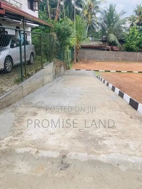 Piliyandala Land for Sale T01