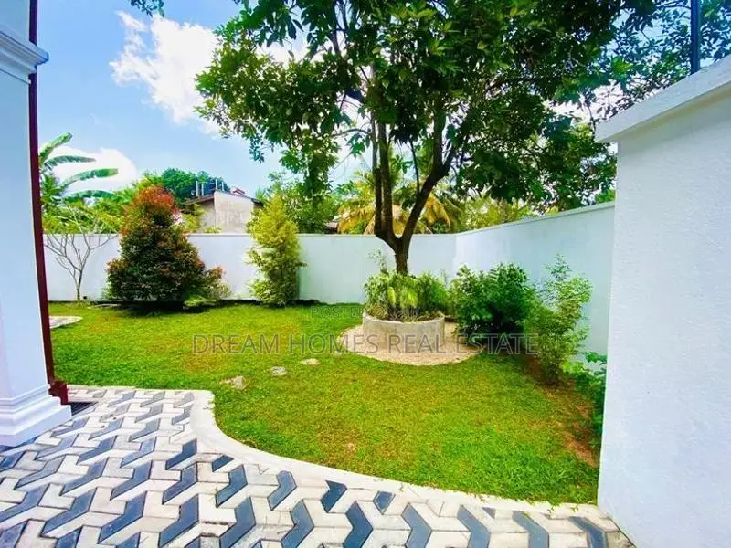 New House for Sale Piliyandala