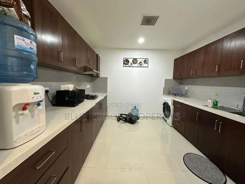 Furnished 2-Bedroom Luxury Apartment for Rent – Battaramulla, Koswatta